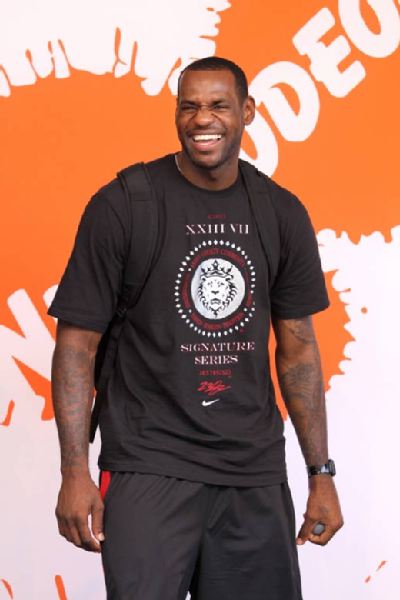 谢泼德：保罗一直是我最爱的球员之一 他用自己的节奏控制比赛（谢泼德：保罗是我最喜爱的球员之一，凭自身节奏掌控比赛）