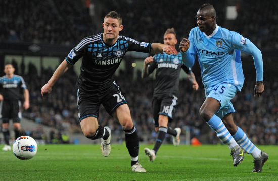 太铁了！特纳半场9中2&三分5中0仅拿5分3板1助2帽（手感冰凉！特纳半场9投2中、三分5投全失，仅拿5分3板1助2帽）