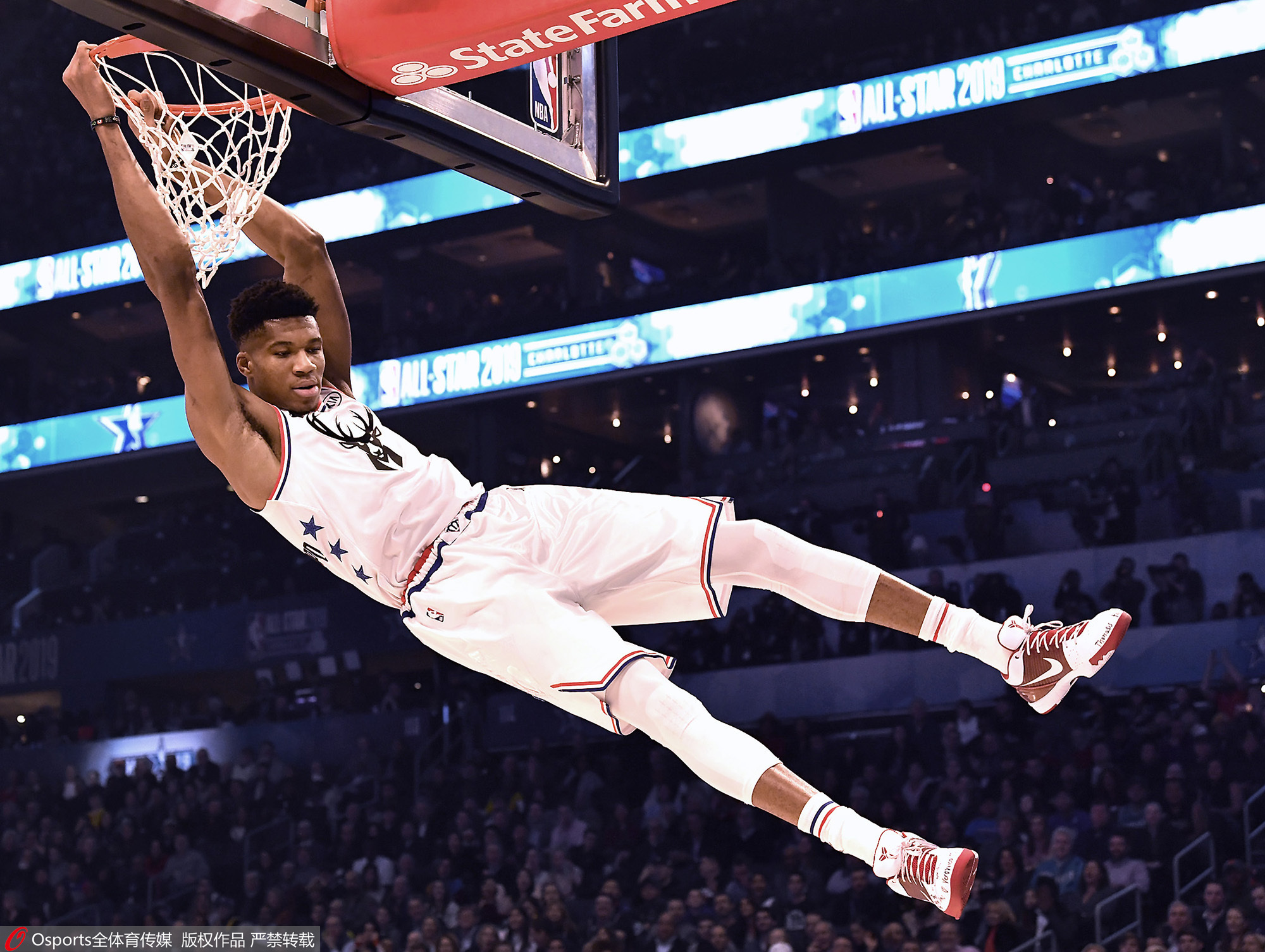 西媒：若亚马尔踢布鲁日时出场，他就将被西班牙国家队征召（西媒：亚马尔若在战布鲁日登场，将获西班牙队征召）