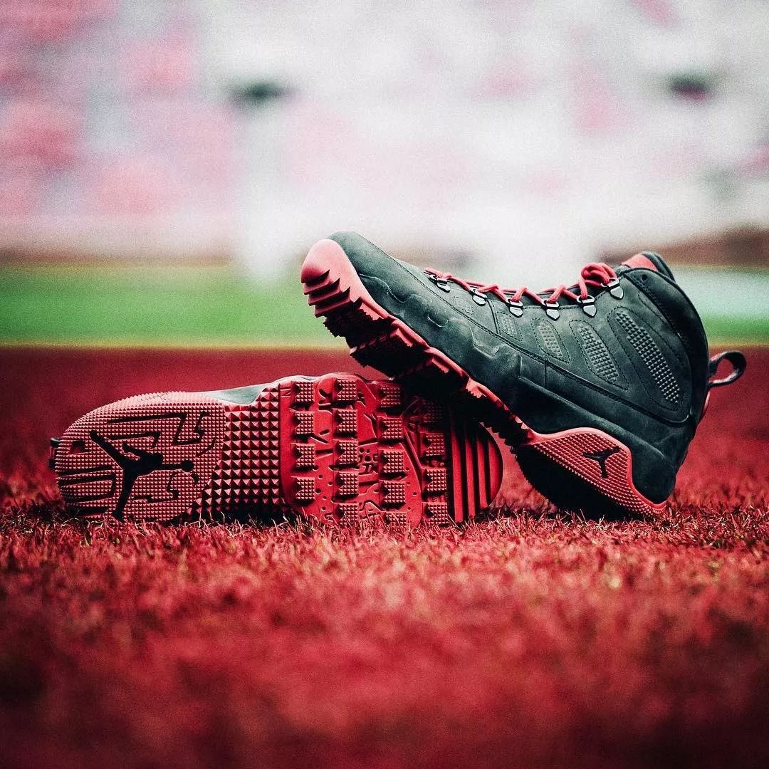 太阳队连胜势头强劲（太阳队豪取连胜，气势如虹）