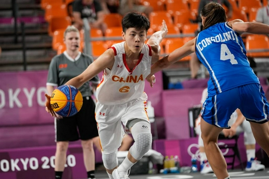 世欧预半场：约翰逊传射，威尔逊建功，威尔士3-1北马其顿（欧预赛半场：约翰逊传射、威尔逊建功，威尔士3-1领先北马其顿）