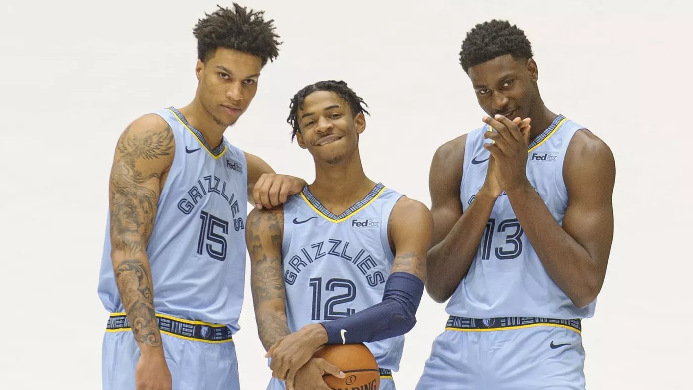 科曼：感谢拜仁邀请我回来，很荣幸与大家分享那些美好时光（科曼：感谢拜仁邀我回归，能与大家重温美好回忆倍感荣幸）