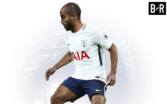 荷媒：一名费耶诺德球场安保欧联资格赛后遇袭，警方依然在调查中（荷媒：费耶诺德主场一名安保员在欧联资格赛后遭袭，警方仍在调查）